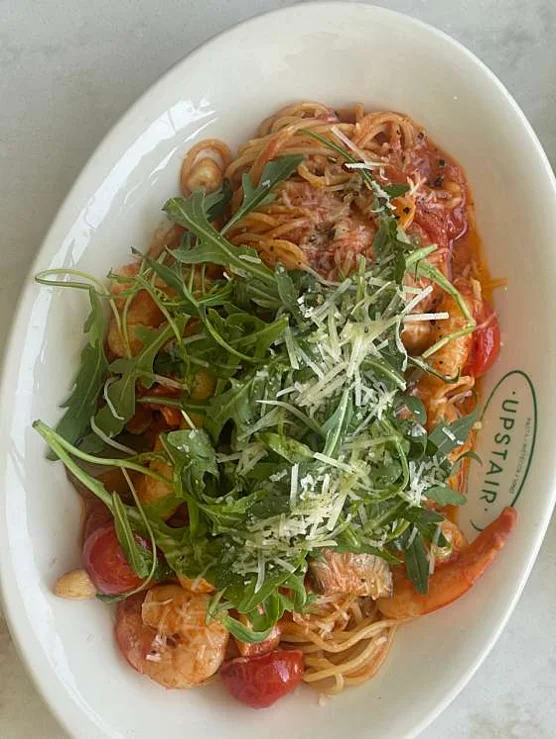 업스테어키친 밤리단길점