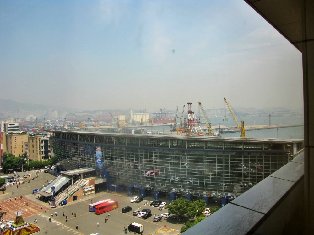 부산역 광장 풍경 2009년 6월