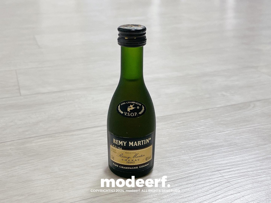 REMY MARTIN MINIATURE
