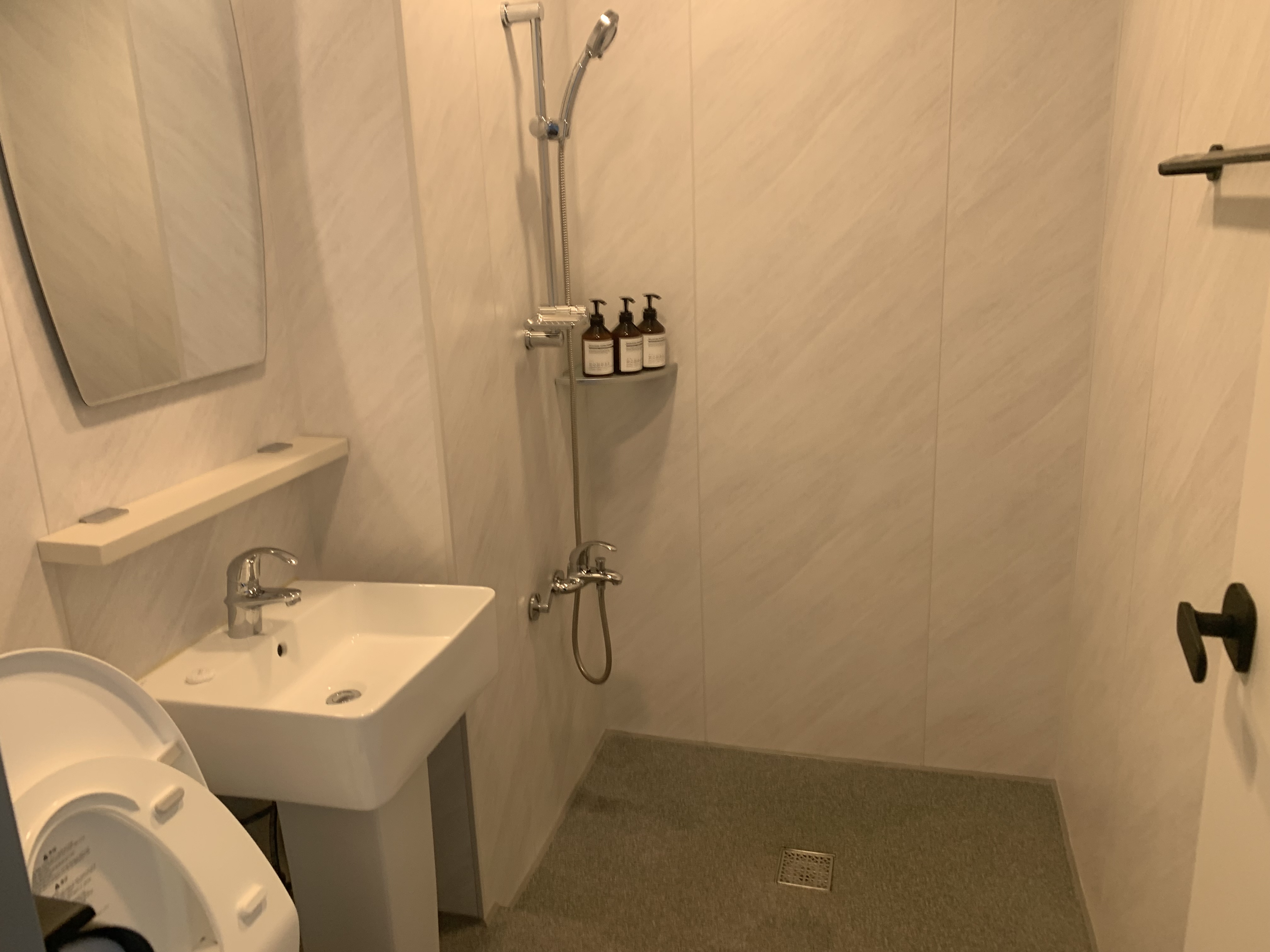 묵호 오션뷰 숙소 어달을담다 후기🌊 통창뷰에 청결까지 완벽한 펜션 추천!