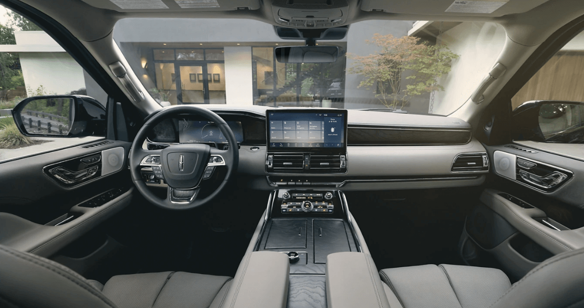 2023 링컨 네비게이터