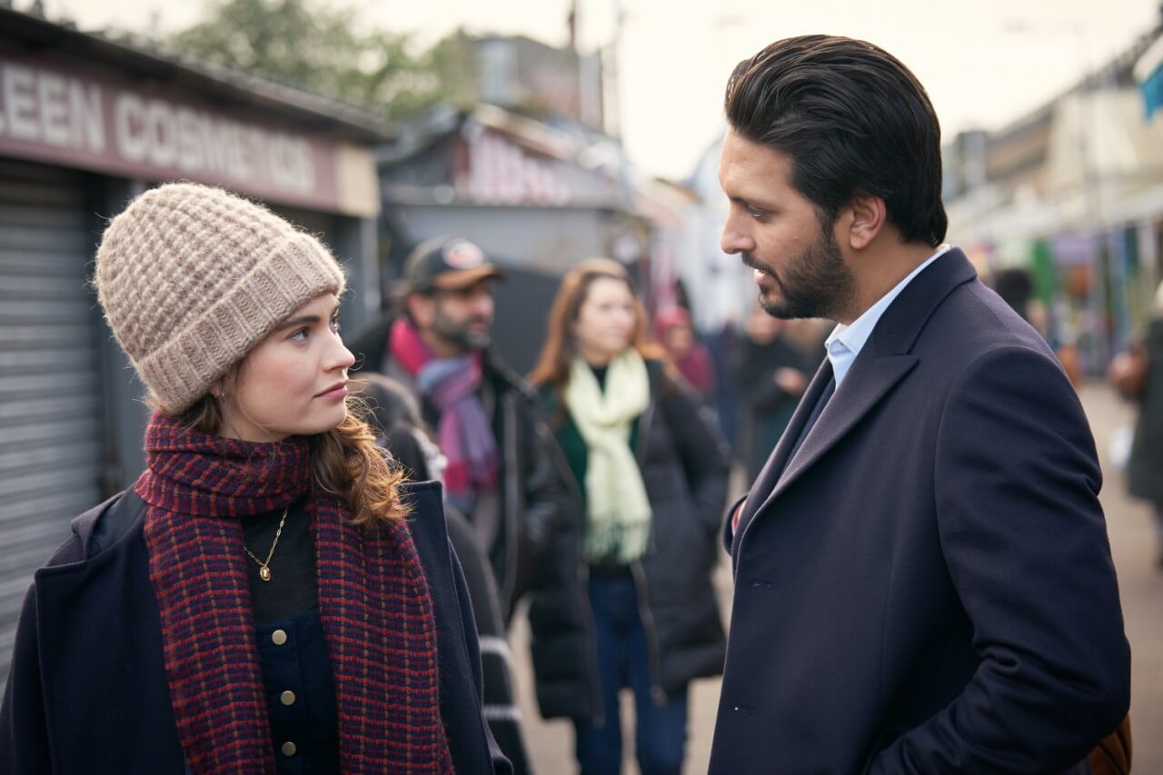 왓츠러브 줄거리