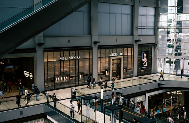 오프라인보다 ‘체험 공간’을 원한다 – Z세대의 매장 방문 목적 변화