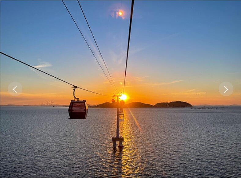 일몰을-향해-운행하는-해상-케이블카