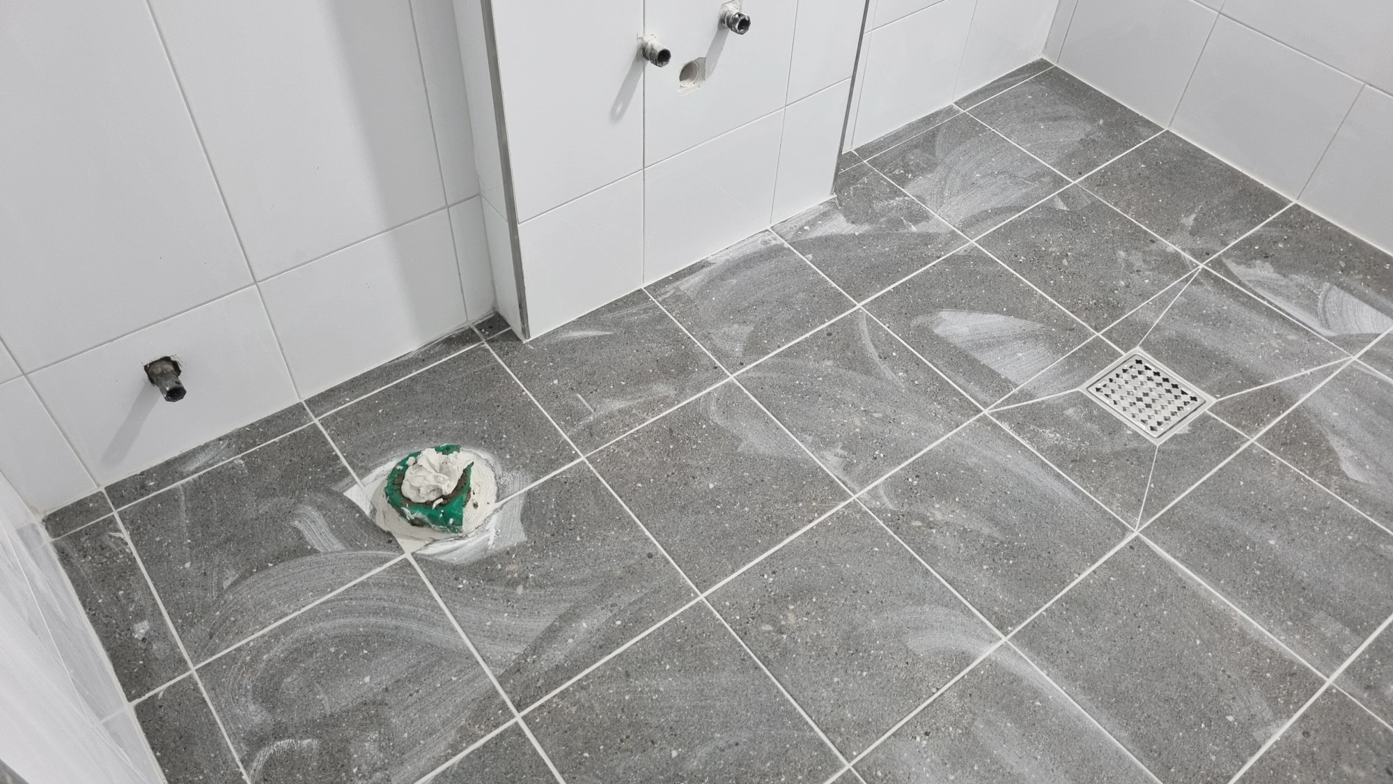 욕실 리모델링 바닥 타일 공사