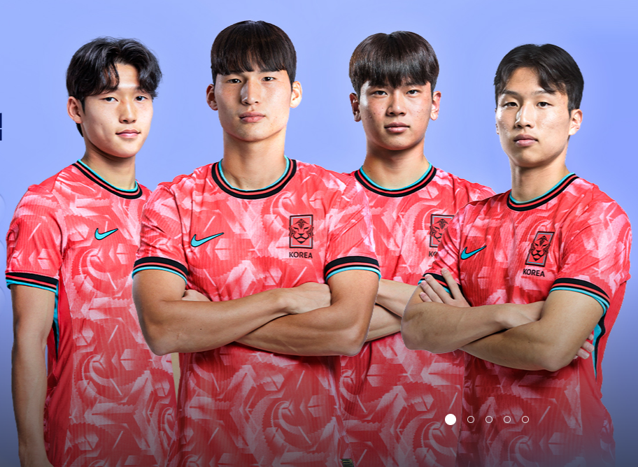 ํ๊ตญ ์๋์๋ฏธ๋ฆฌํธ(UAE) ์ถ๊ตฌ ์ค๊ณ