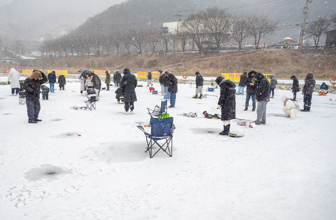 이천용면 빙어축제-축제기간 -빙어잡이