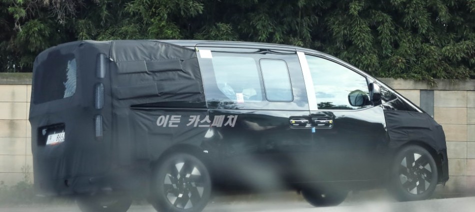 현대자동차 스타리아 페이스리프트 테스트카 (출처 : 이든카스패치)