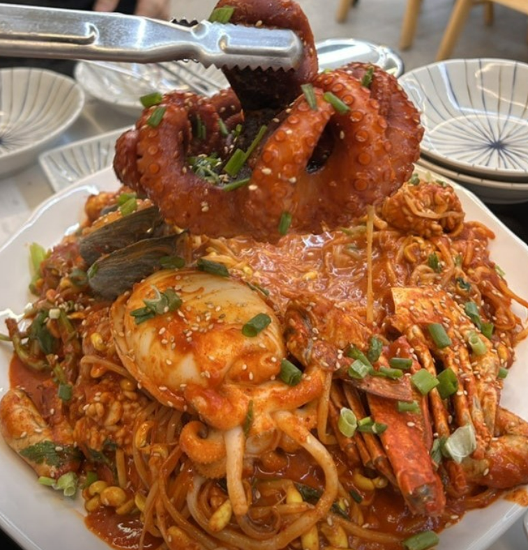 생방송투데이 한우사골칼국수 대한국수&amp;#44; 부평 백두아귀찜&amp;#44; 고은이네 농수산물&amp;#44; 도토리치킨 신림점&amp;#44; 통큰시장 탕수육 안내