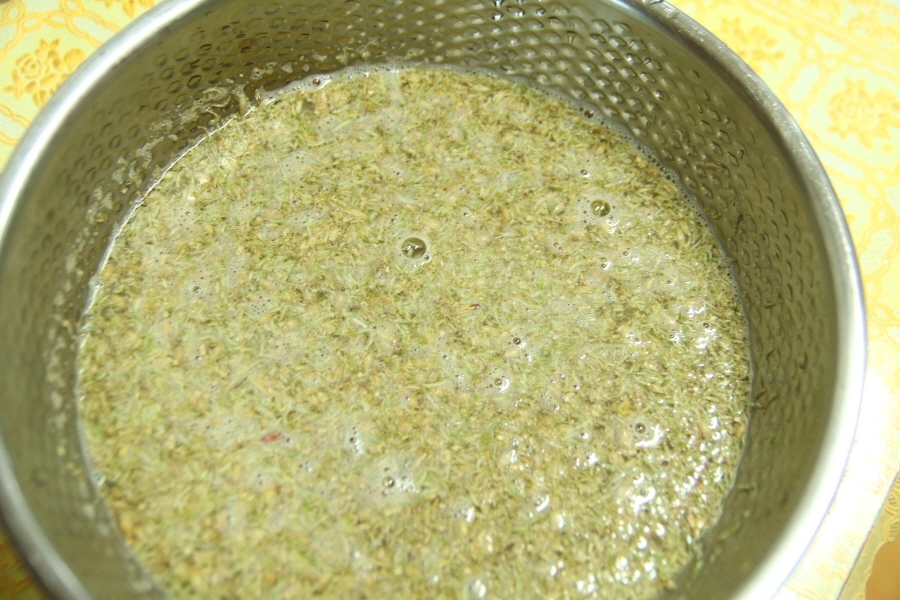 엿기름 부리는 모습