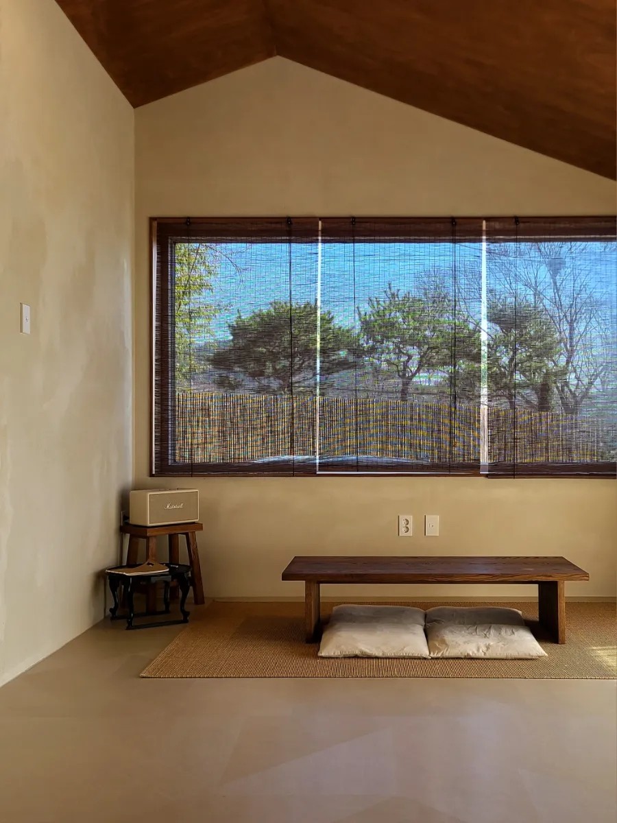 펜션 내부 거실 모습