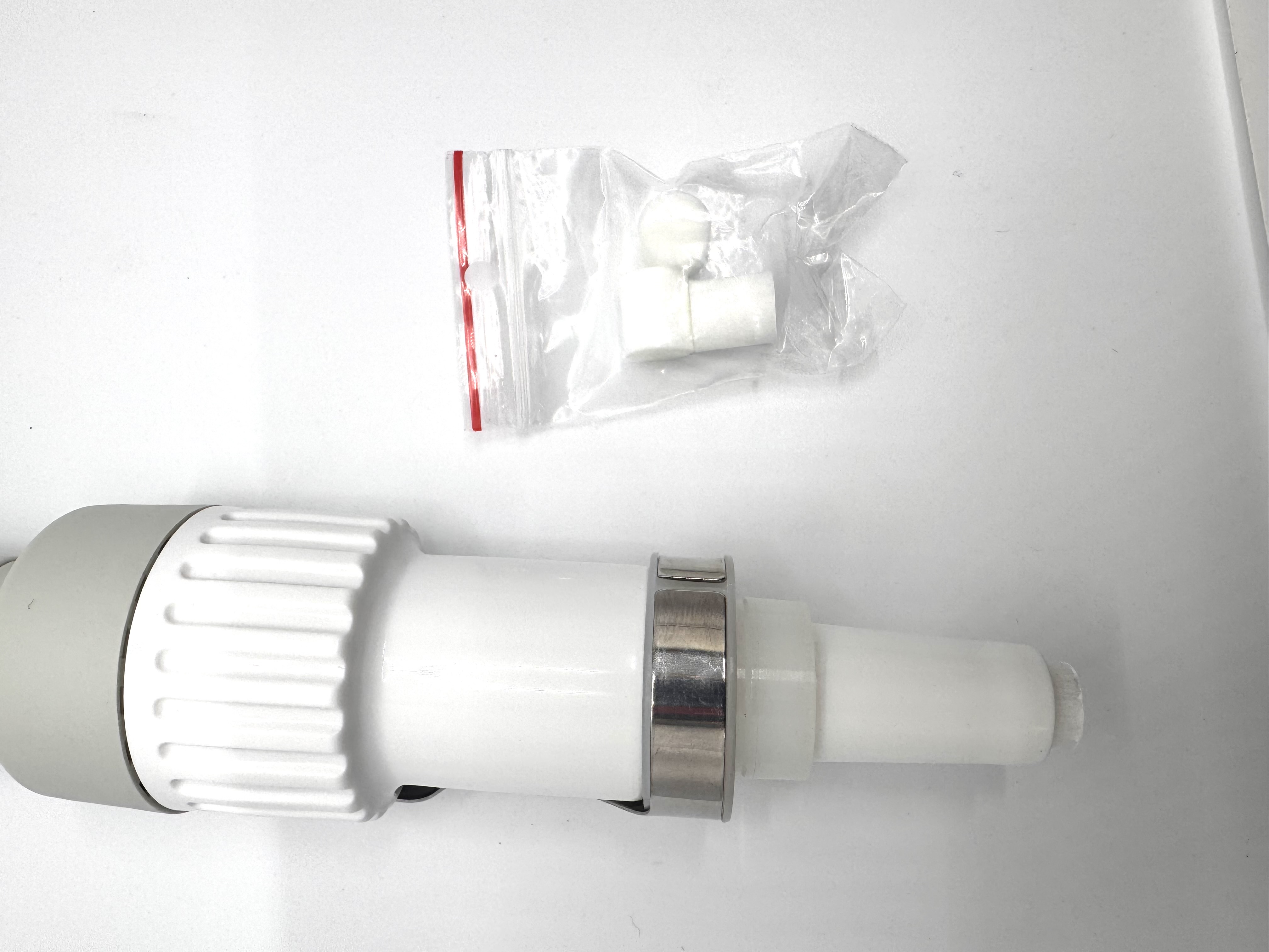 피펫팁 용량별 팁 장착 전 사진 (2)