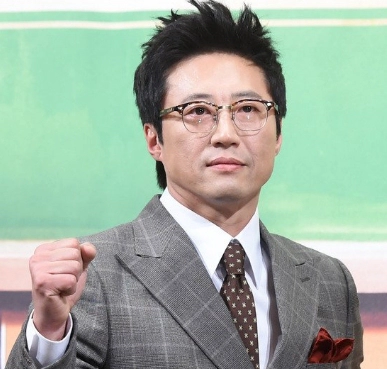 박신양 프로필 나이 고향 학력 결혼 전시회 인스