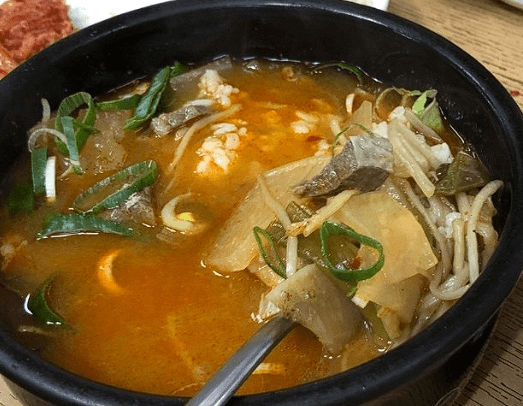 영남식육식당 메뉴 및 가업표 그리고 메인인 소국밥