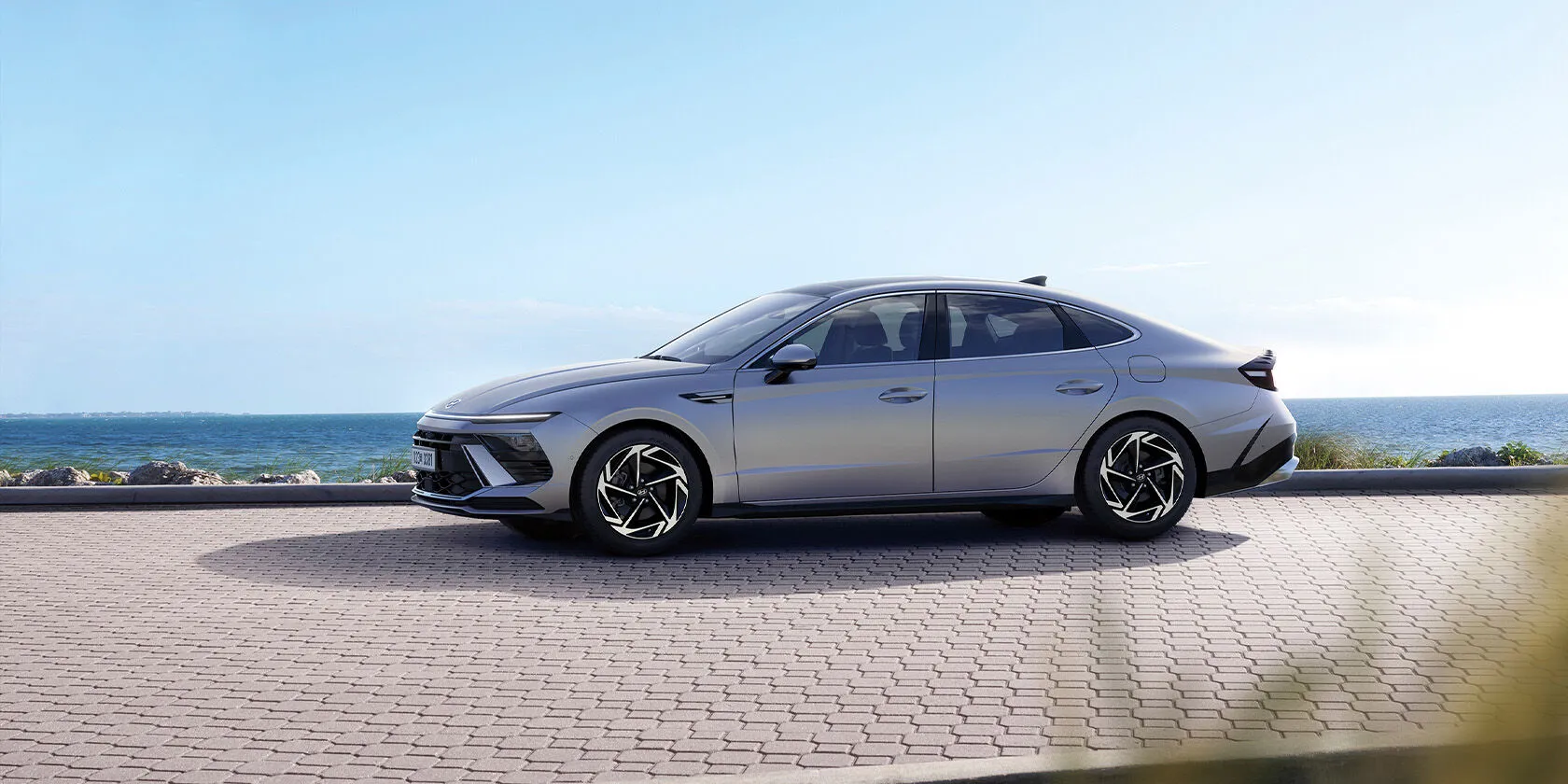 쏘나타 페이스리프트 중형 세단 1위