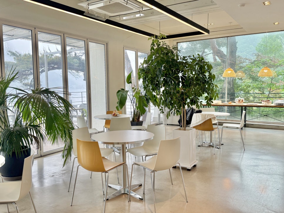 가평 베이커리 카페 아우라