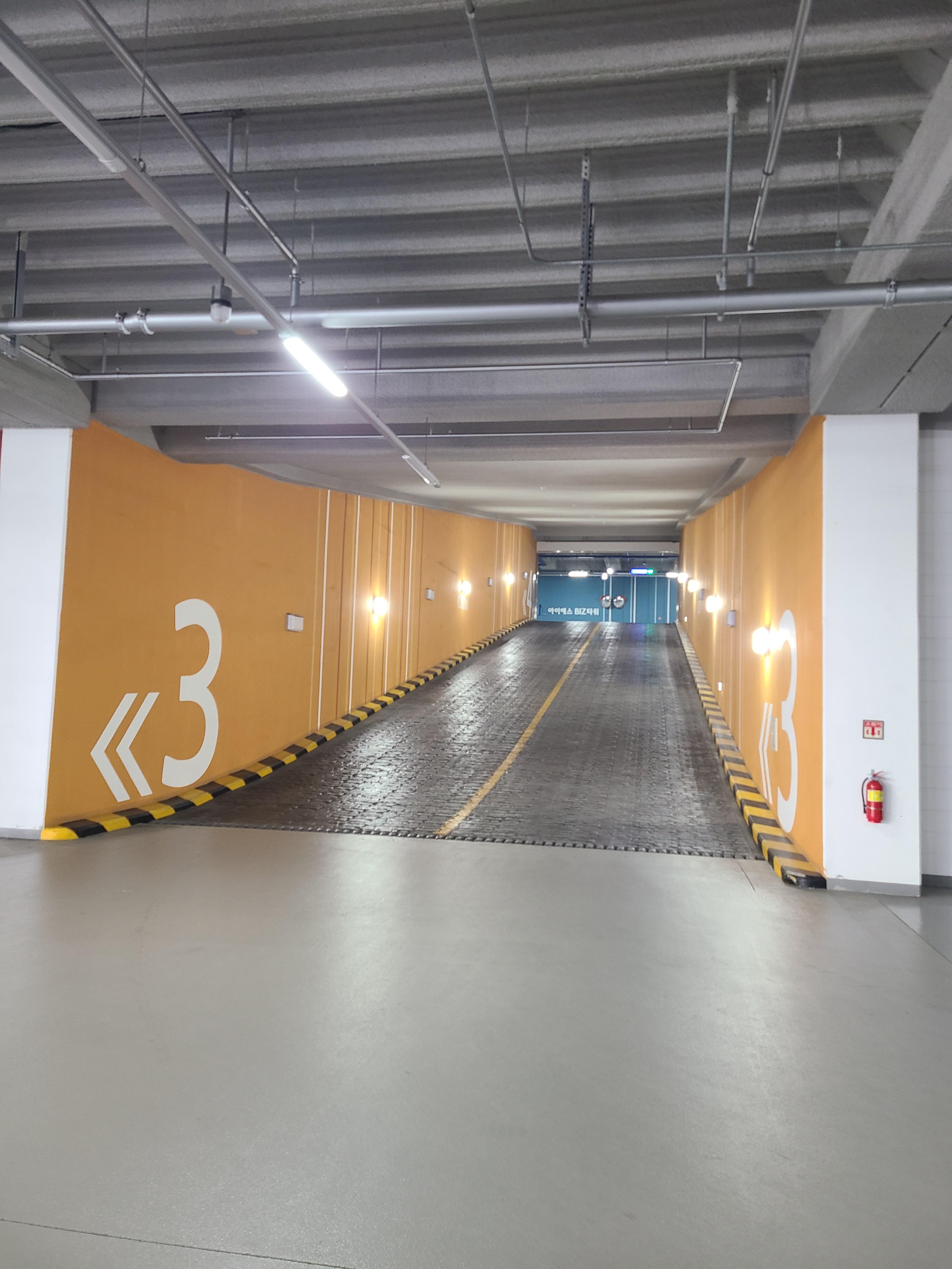 안양아이에스비즈타워 드라이브인13