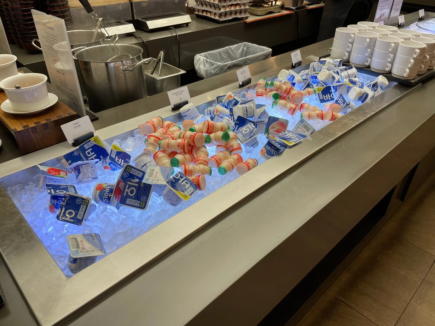 힐튼-가든-인-강남-조식-뷔페-요거트