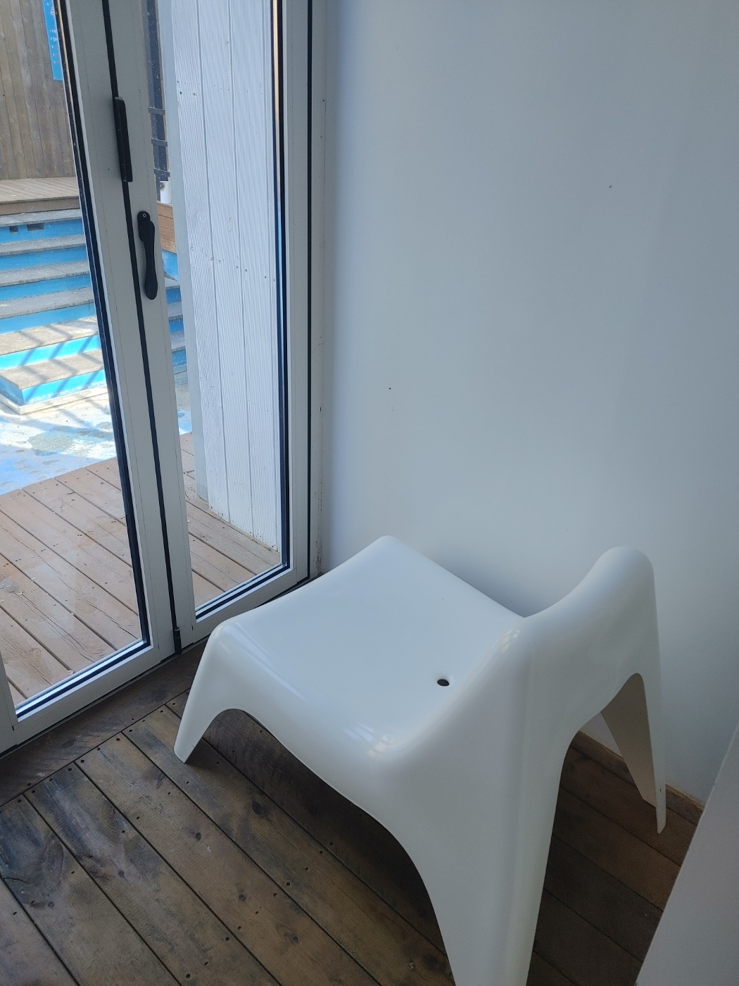 고앤고 펜션 G05 객실 밖 실외풀 입구!