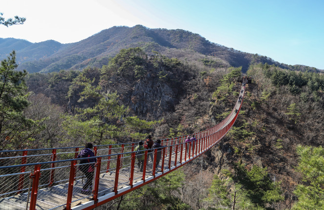 감악산 출렁다리 이미지