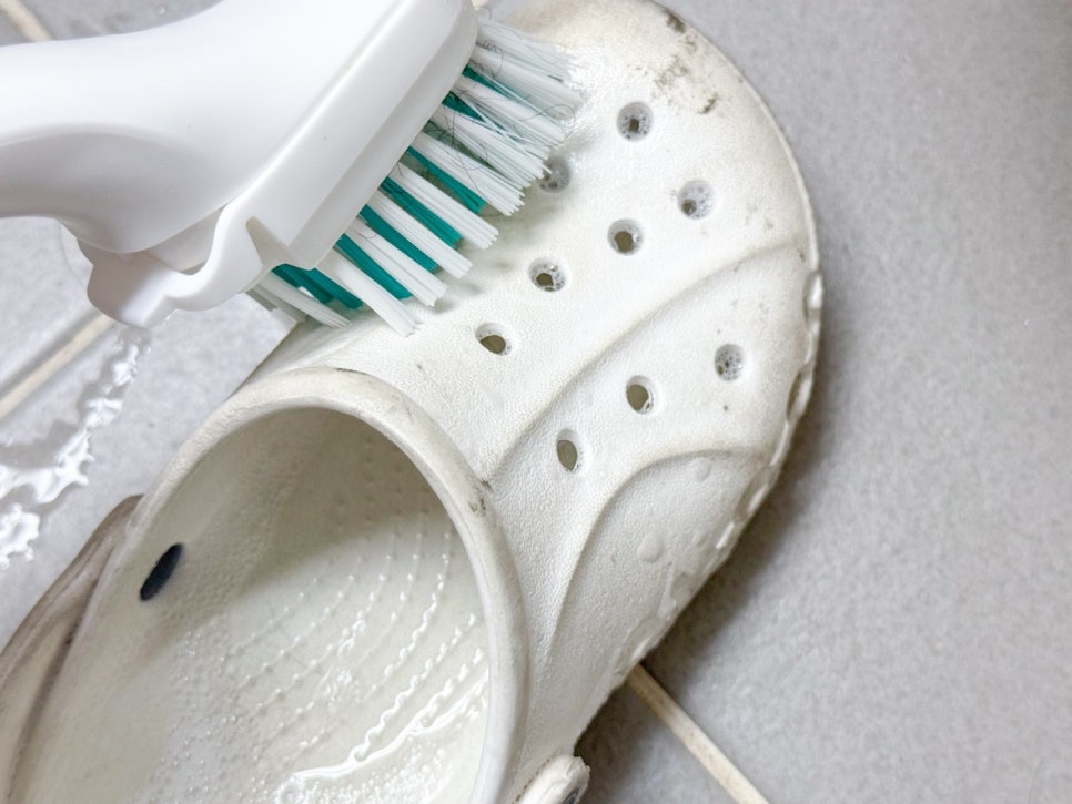 크록스 흰색 세탁법