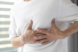 왼쪽 갈비뼈 아래 통증