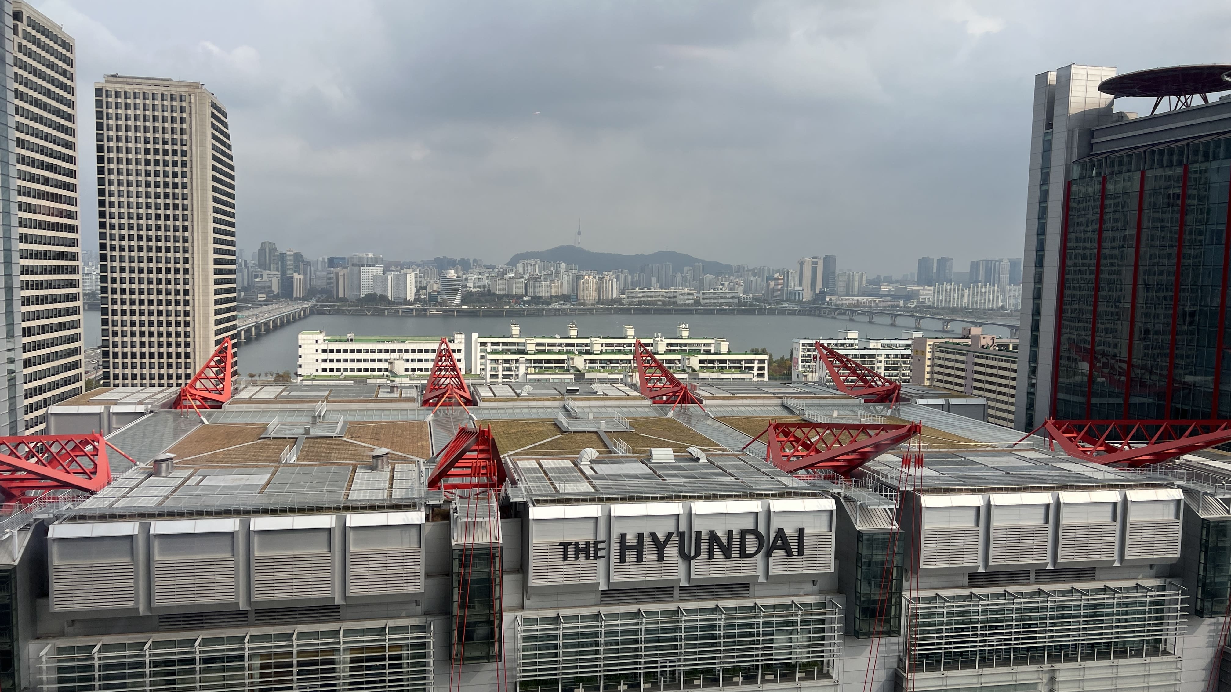 콘래드서울호텔-더현대서울