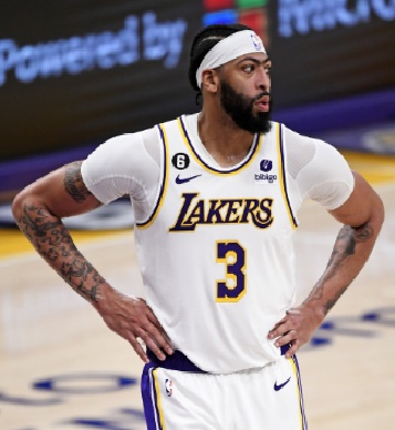 루카 돈치치 충격 트레이드