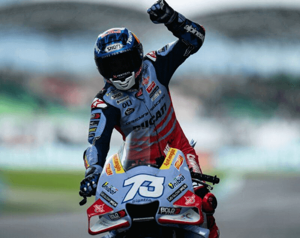 알렉스 마르케스, 그림자 속에서도 빛나는 스스로의 길