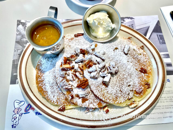 오리지널팬케이크하우스_조지아_피칸_팬케이크_하프