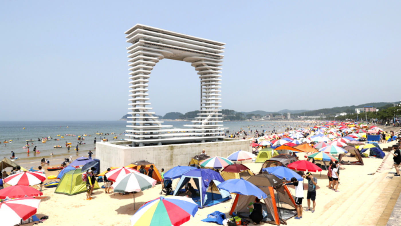 만리포-해수욕장-전경