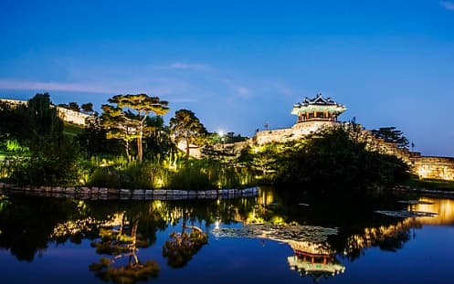 조선 정조의 어린 시절, 성군은 어떻게 만들어졌을까?