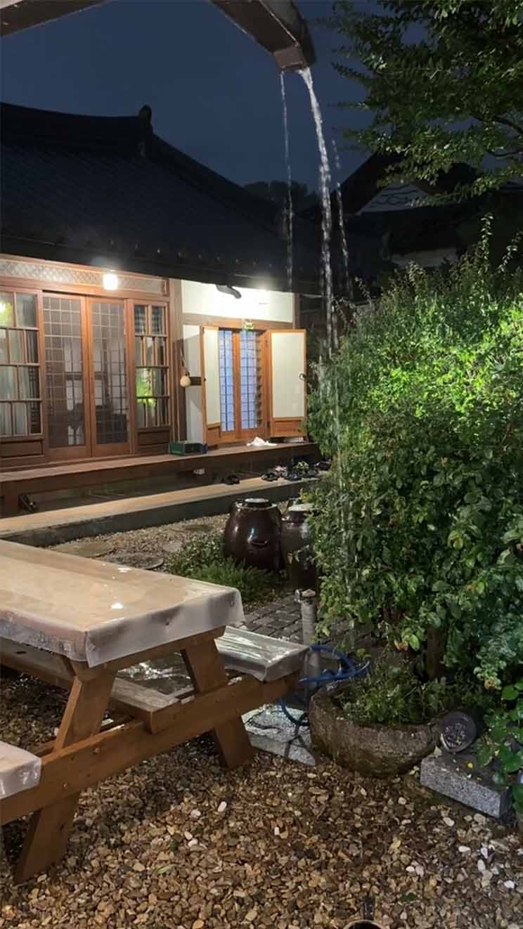 전주-한옥마을숙소추천-마당예쁜집-야간풍경