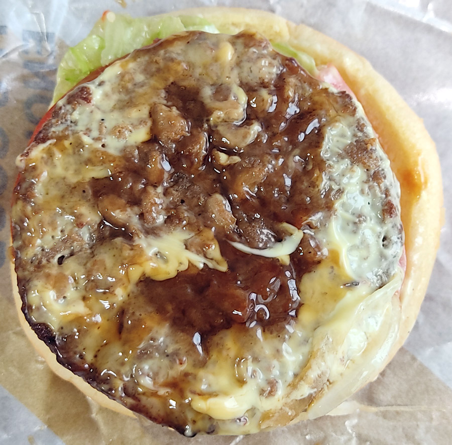 패티 하단