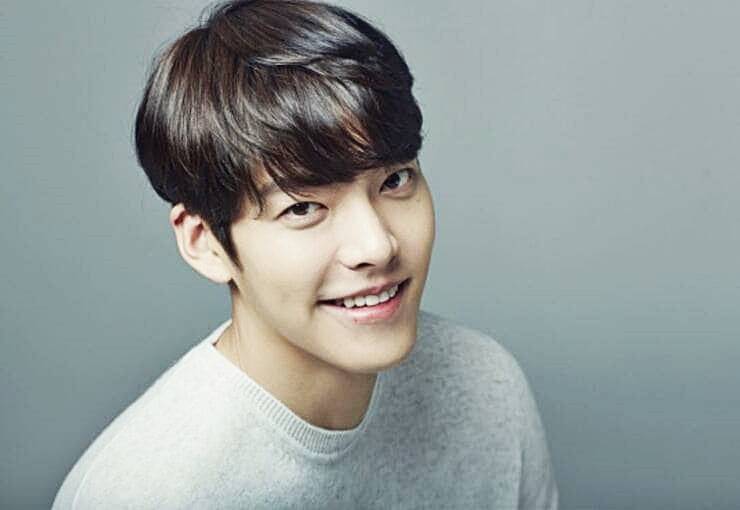 배우-김우빈
