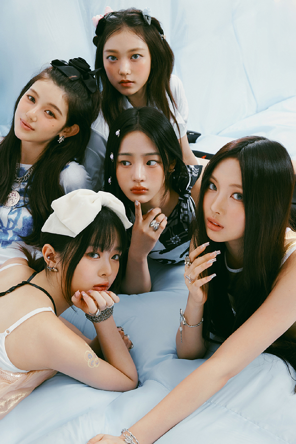 뉴진스 단체 이미지 [사진=어도어]