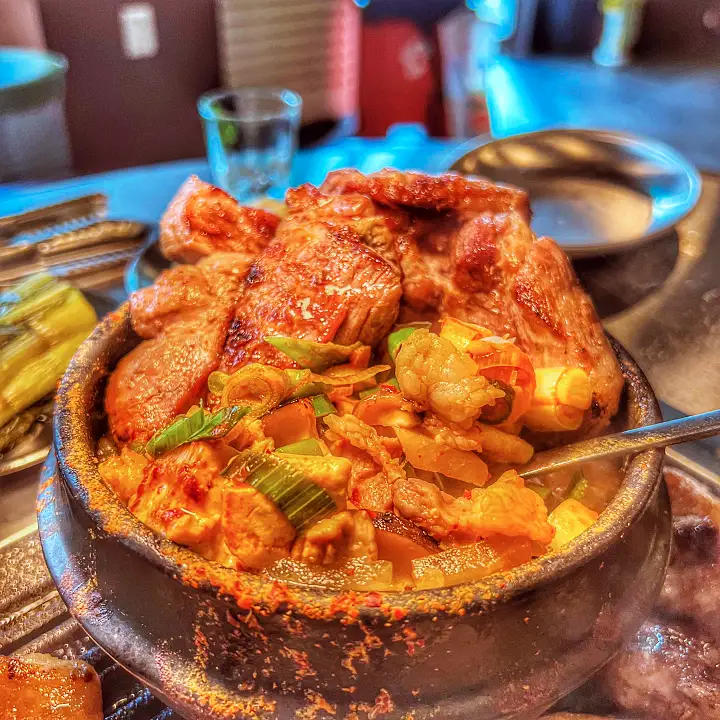 생방송오늘저녁 이겹살 월 매출 9천만원 모둠 돼지 구이 & 김치말이 국수 맛집 추천