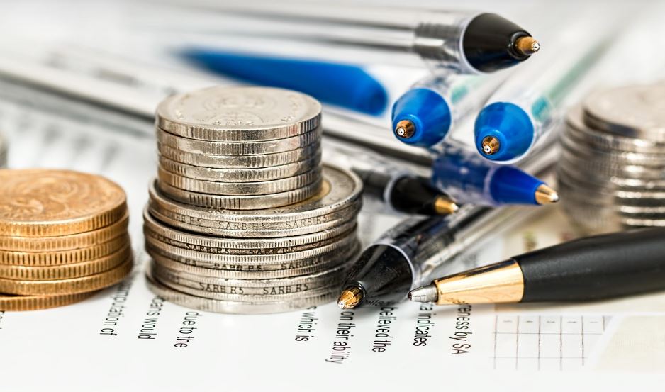 건강보험료 계산을 위한 서류와 계산기