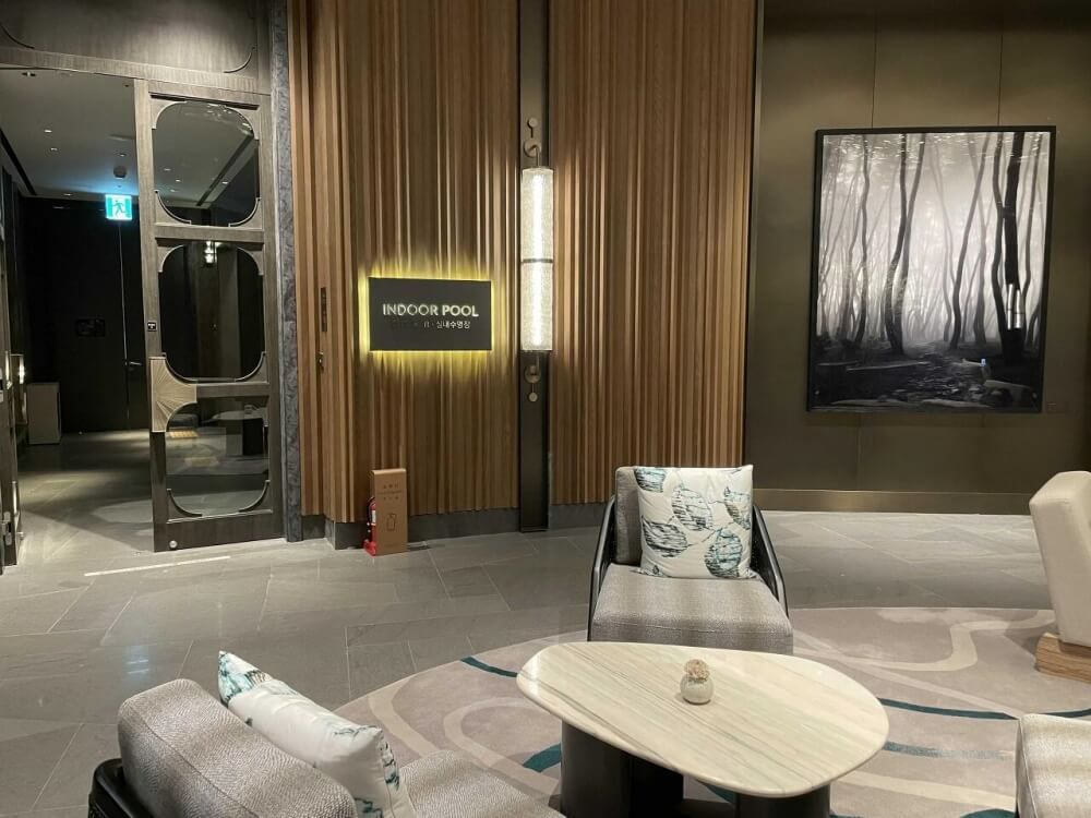 그랜드-하얏트-제주-6층-수영장-입구