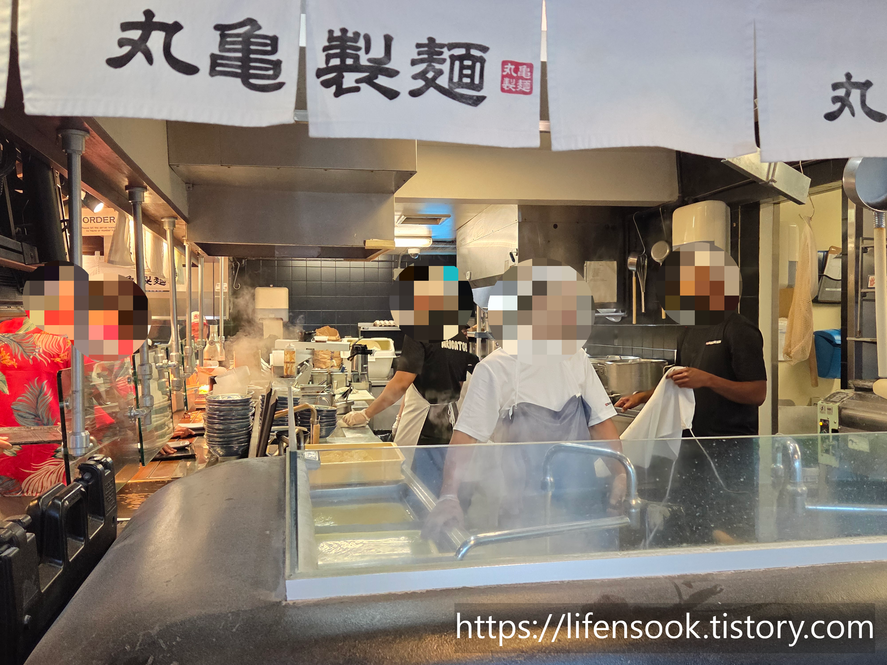 마루카메 우동 주방 2