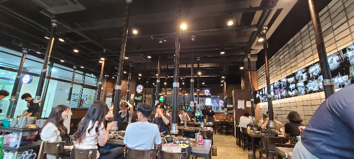 분당 맛집 서현역 맛집 돼지고기 소고기 삼겹살 맛집 육화몽 서현역 4번출구 내부인테리어