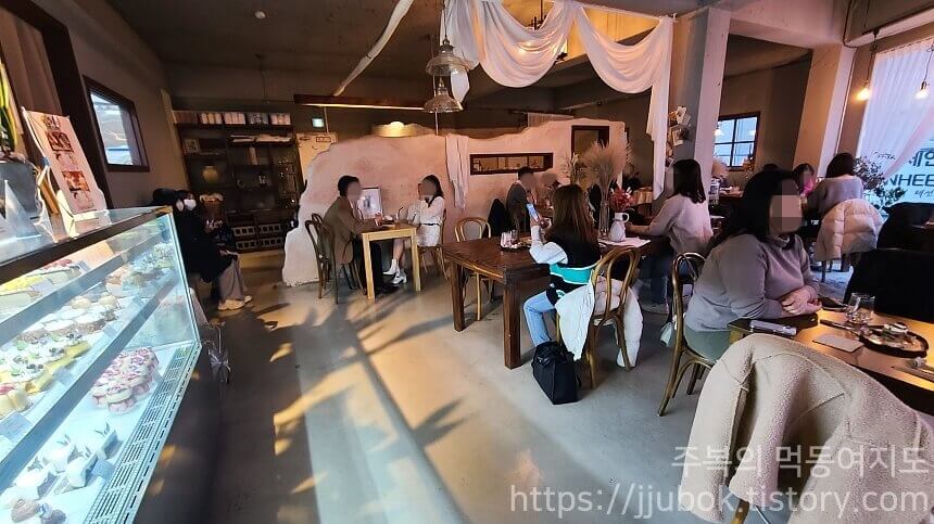 갸또드레브-내부-분위기-2