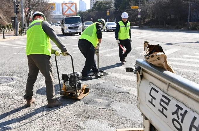 일산 포트홀 타이어 펑크 보상 신청