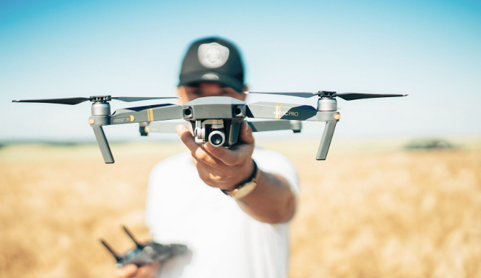 산업별 드론 활용, 조종사의 역할과 전망