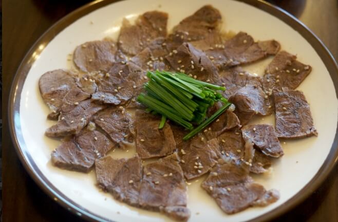 남겨서뭐하게-볼살수육