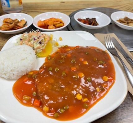 진주회관-왕돈까스