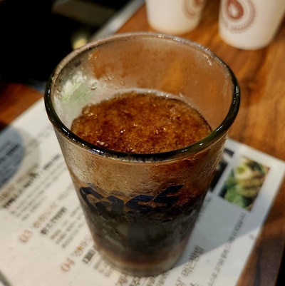 육시리살얼음콜라