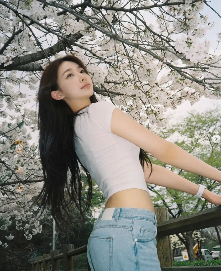 김채원