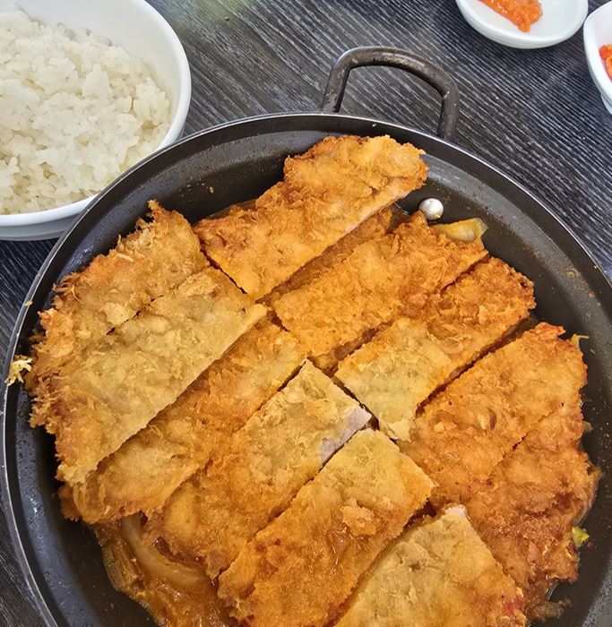 김치나베돈까스 맛집