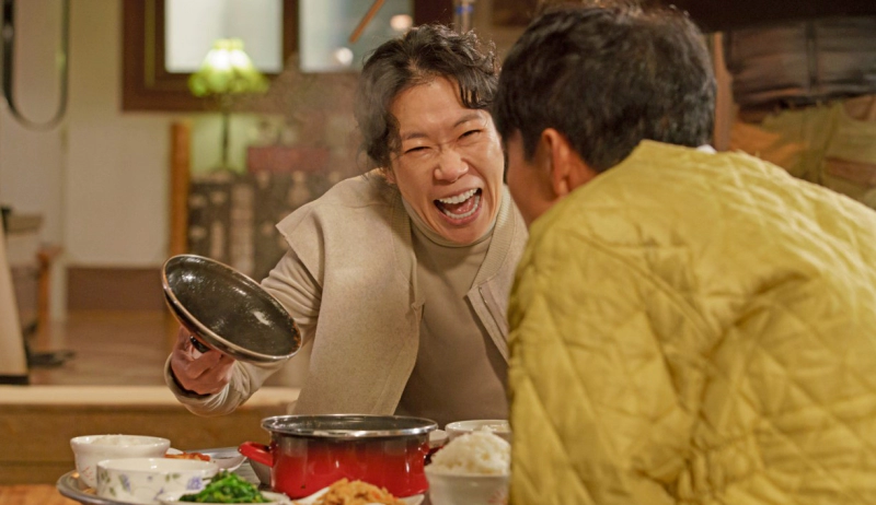 옹남이 아버지 어머니 역을 맡은 오달수, 엄혜란